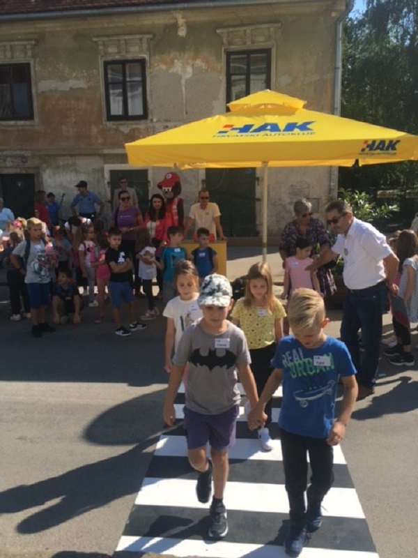 Slika \PU_V\vijesti\2022\Prvašići u prometu\Prvašići1.jpg